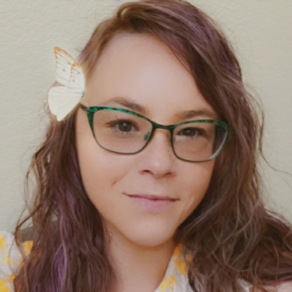 Meet your Posher, Kimberly - Picture 3 of 3